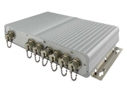 Пылевлагозащищённый встраиваемый компьютер F65EAC-IK32-512GB